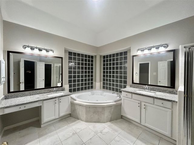 16807 Laguna Springs Drive, Houston, TX 77095