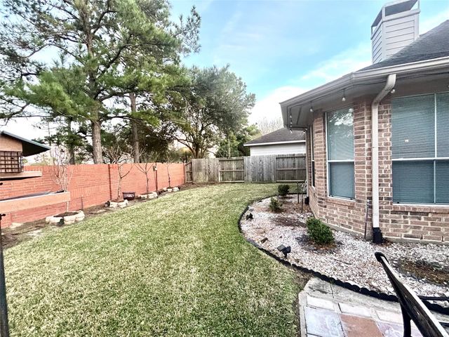 16807 Laguna Springs Drive, Houston, TX 77095