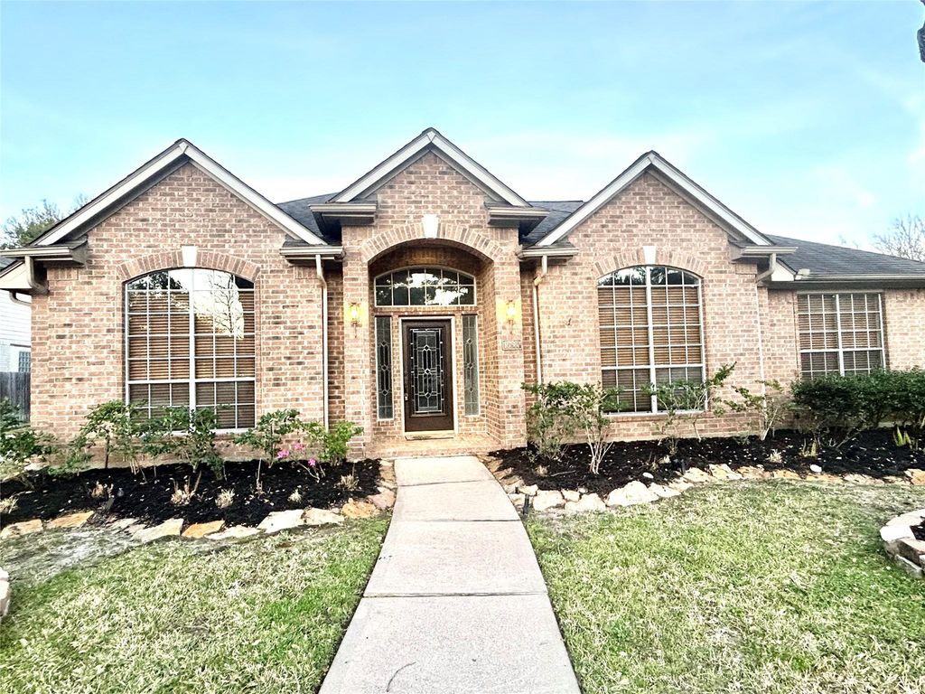 16807 Laguna Springs Drive, Houston, TX 77095