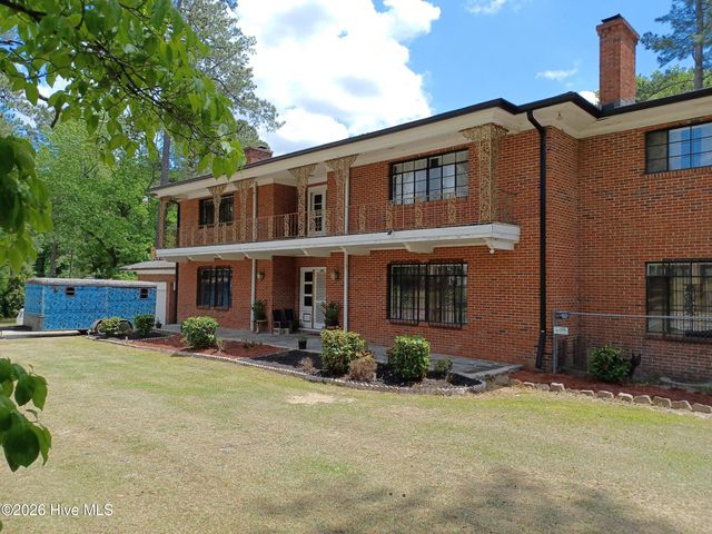 1001 W Main Street, Williamston, NC 27892