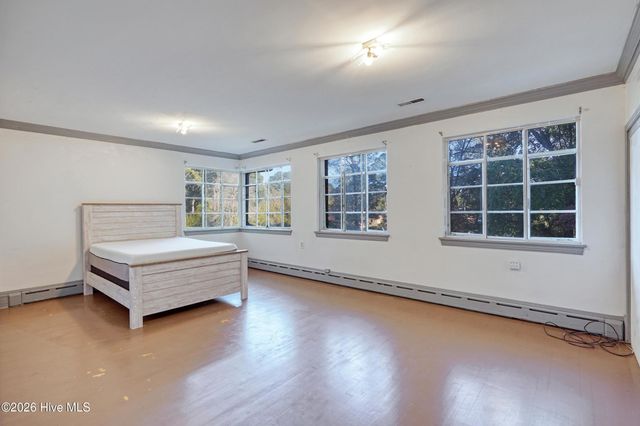 1001 W Main Street, Williamston, NC 27892
