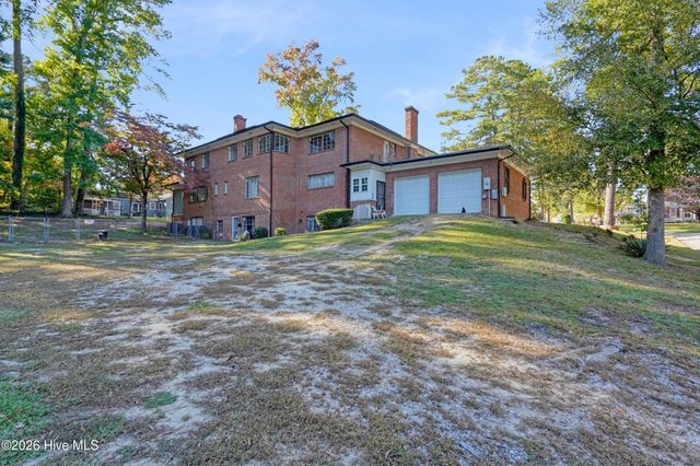1001 W Main Street, Williamston, NC 27892