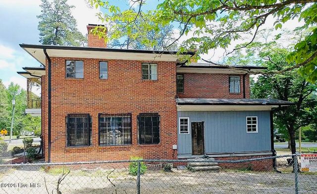 1001 W Main Street, Williamston, NC 27892