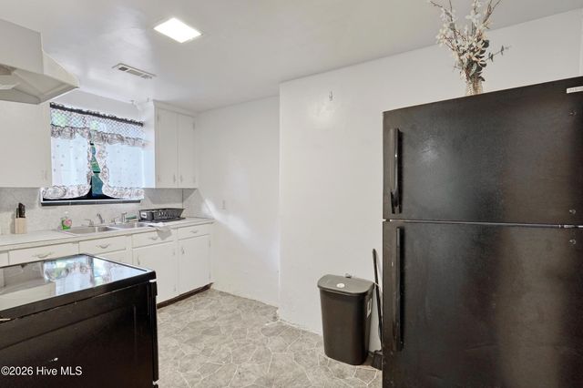 1001 W Main Street, Williamston, NC 27892