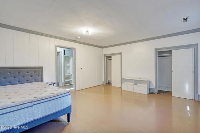 1001 W Main Street, Williamston, NC 27892