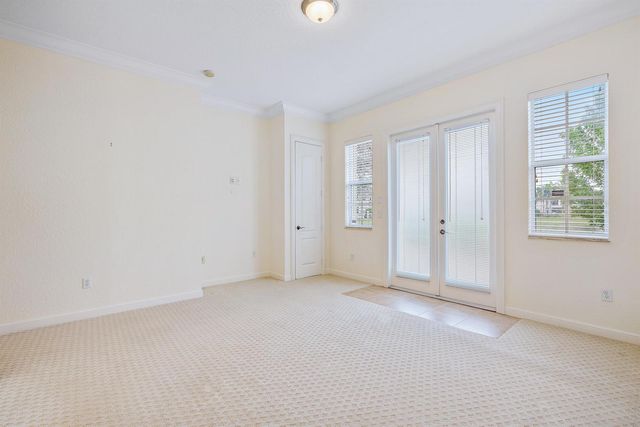 1058 Vintner Boulevard, Palm Beach Gardens, FL 33410