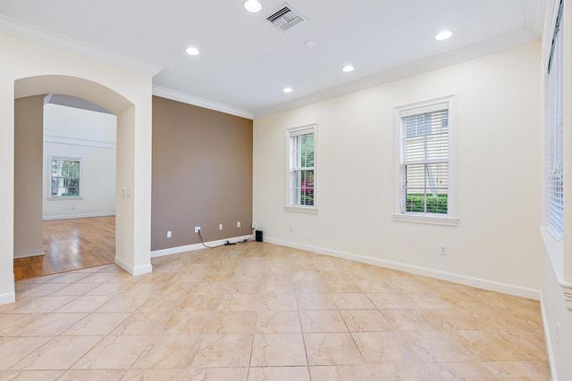 1058 Vintner Boulevard, Palm Beach Gardens, FL 33410
