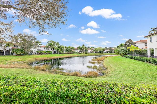 1058 Vintner Boulevard, Palm Beach Gardens, FL 33410