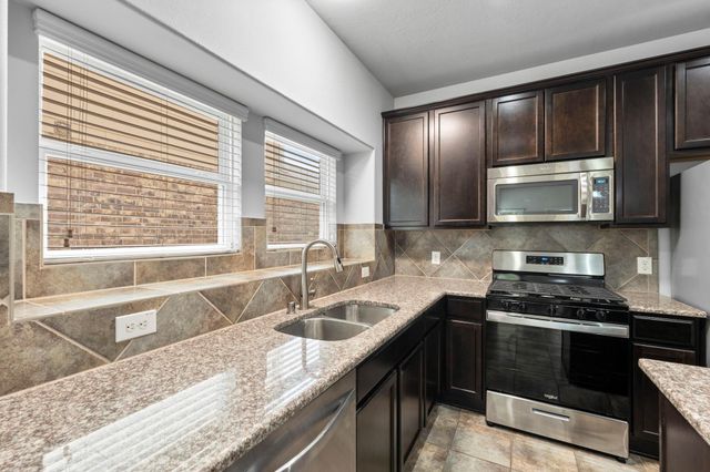 2518 Riverway Drive, Conroe, TX 77304