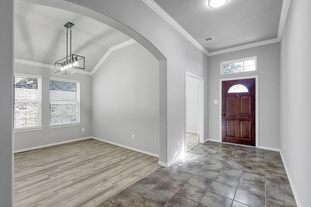 2518 Riverway Drive, Conroe, TX 77304