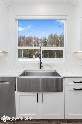 8913 E Windy Woods Loop, Palmer, AK 99645