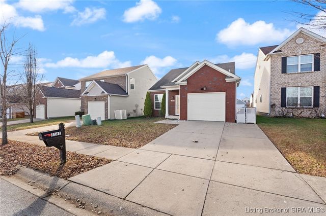 3161 Red Barn, Jeffersonville, IN 47130