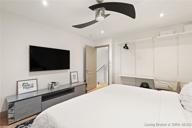 3161 Red Barn, Jeffersonville, IN 47130