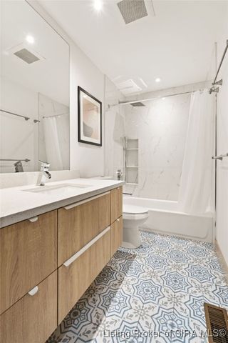 3161 Red Barn, Jeffersonville, IN 47130