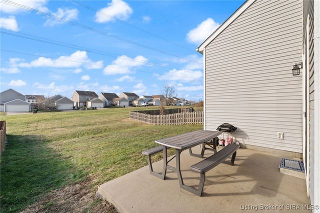 3161 Red Barn, Jeffersonville, IN 47130