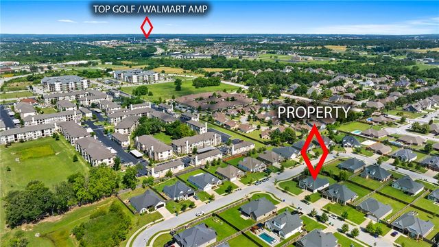 2025 W Broadway Place, Rogers, AR 72758