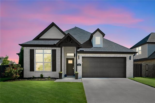 2025 W Broadway Place, Rogers, AR 72758