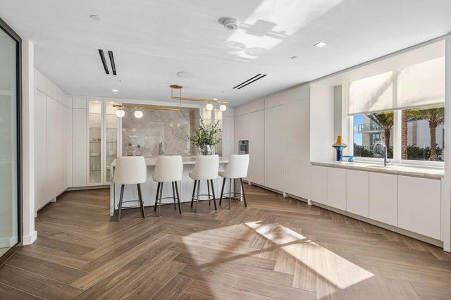 200 SE Mizner Boulevard 707, Boca Raton, FL 33432