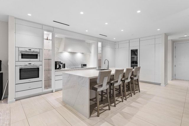 200 SE Mizner Boulevard 707, Boca Raton, FL 33432