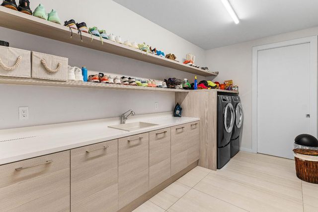 200 SE Mizner Boulevard 707, Boca Raton, FL 33432