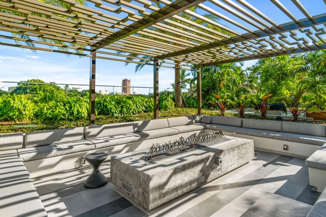 200 SE Mizner Boulevard 707, Boca Raton, FL 33432