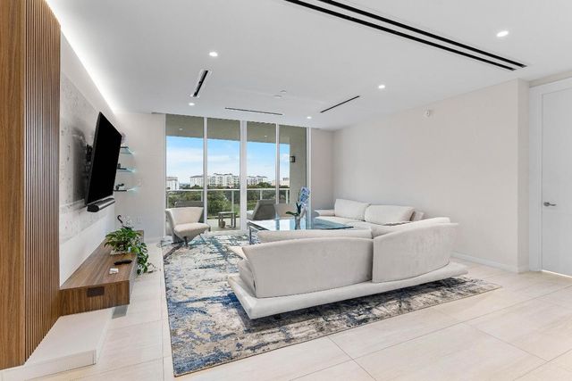 200 SE Mizner Boulevard 707, Boca Raton, FL 33432