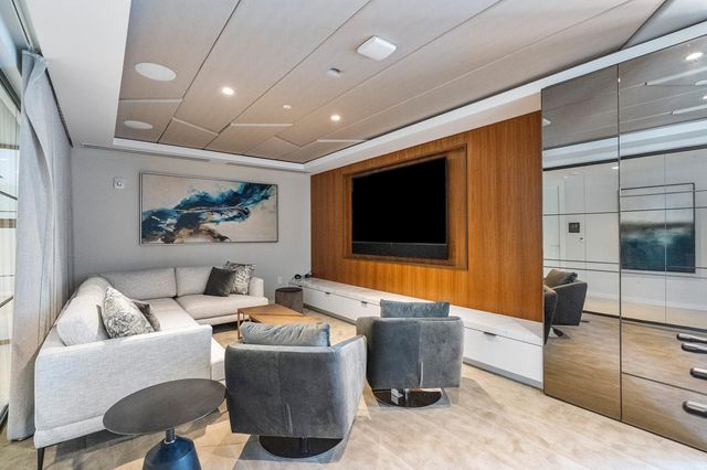 200 SE Mizner Boulevard 707, Boca Raton, FL 33432