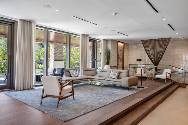 200 SE Mizner Boulevard 707, Boca Raton, FL 33432