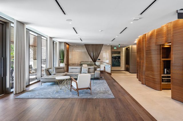 200 SE Mizner Boulevard 707, Boca Raton, FL 33432