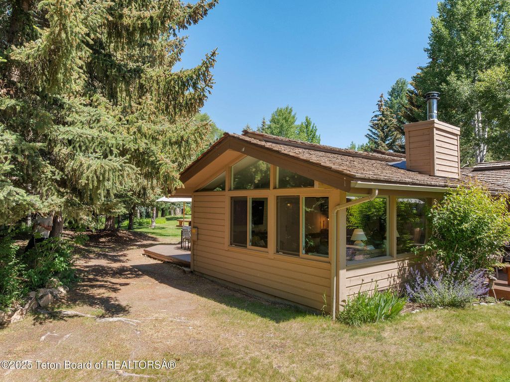 550 E GOLF CREEK Lane 41, Jackson, WY 83001 photo 22