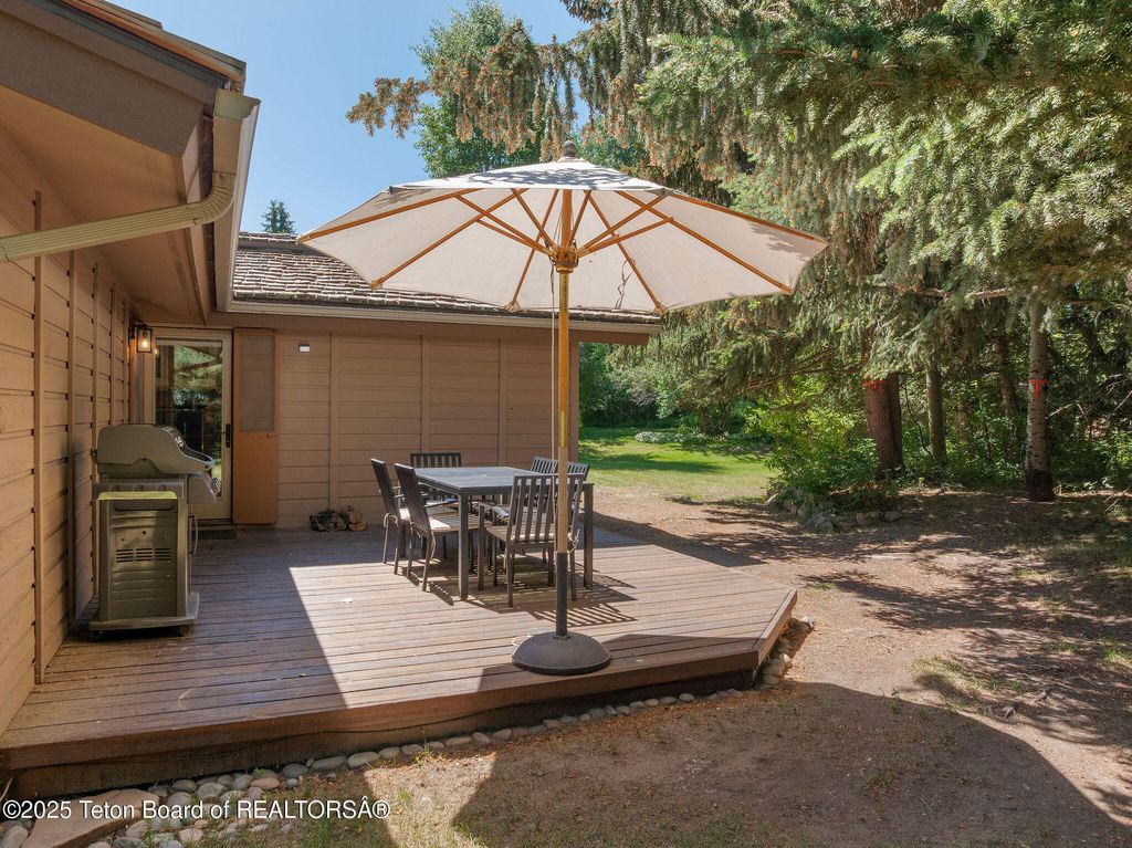 550 E GOLF CREEK Lane 41, Jackson, WY 83001 photo 24