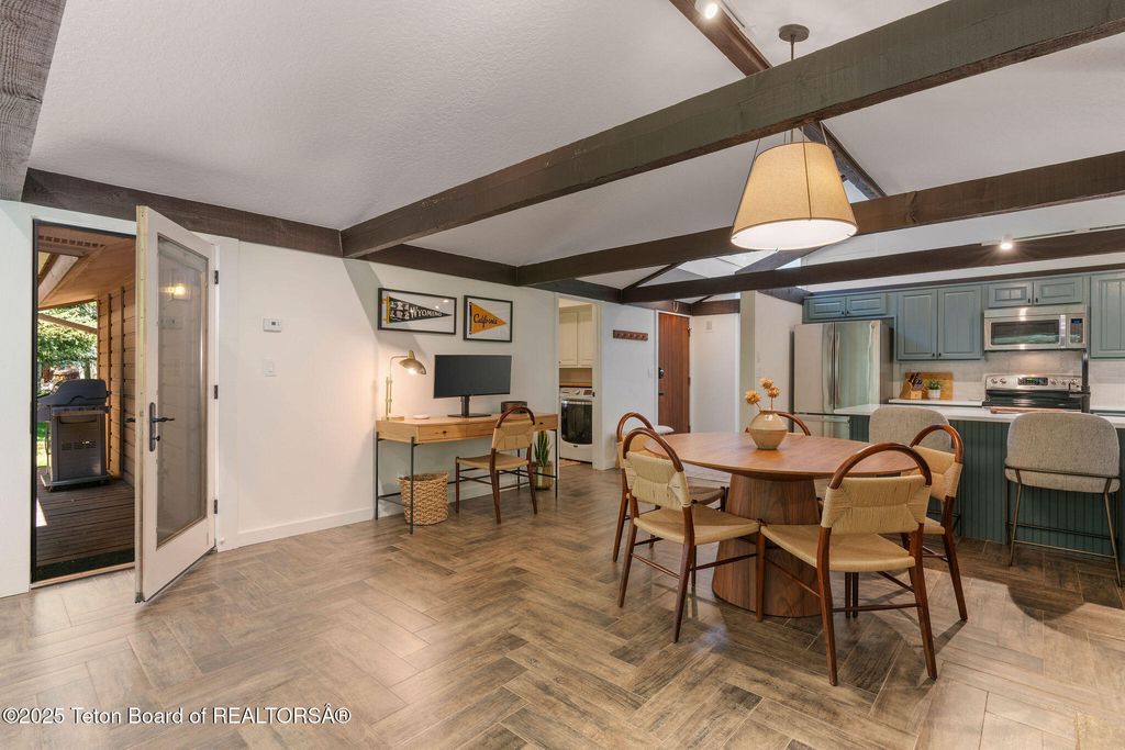 550 E GOLF CREEK Lane 41, Jackson, WY 83001 photo 9