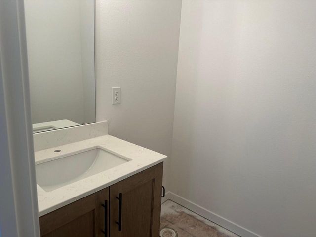 805 Viewpoint AVENUE, Waukesha, WI 53188