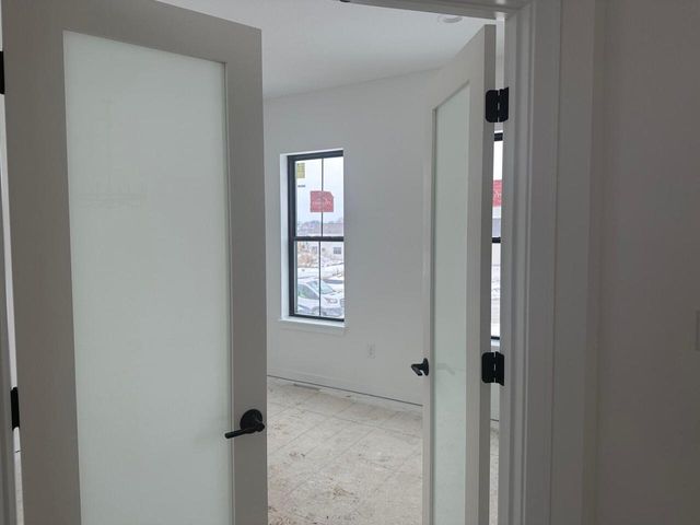 805 Viewpoint AVENUE, Waukesha, WI 53188