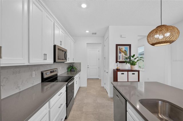 5866 SW 87TH AVENUE, Ocala, FL 34481