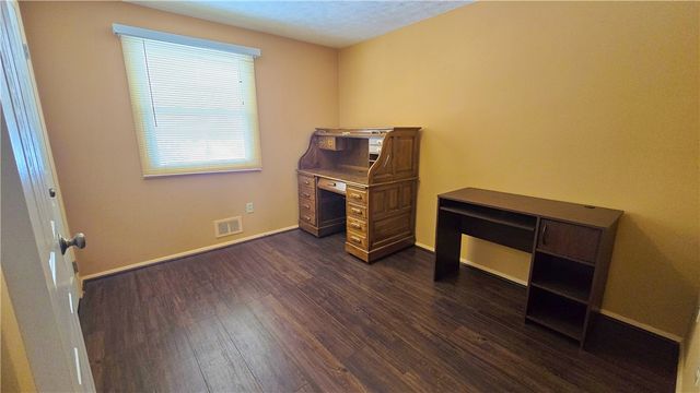 8 Trefoil Lane, Sweden, NY 14420