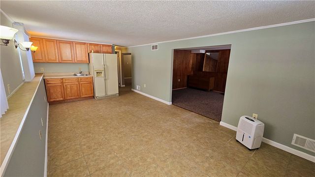 8 Trefoil Lane, Sweden, NY 14420