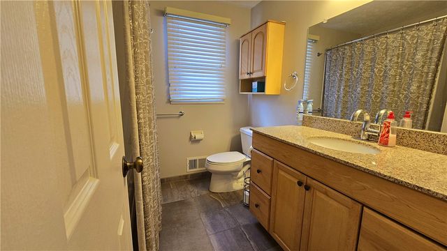 8 Trefoil Lane, Sweden, NY 14420