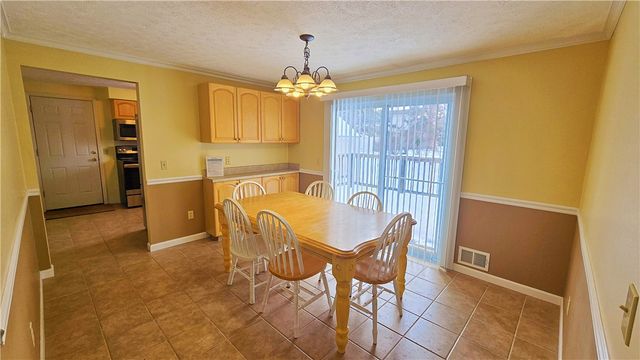 8 Trefoil Lane, Sweden, NY 14420