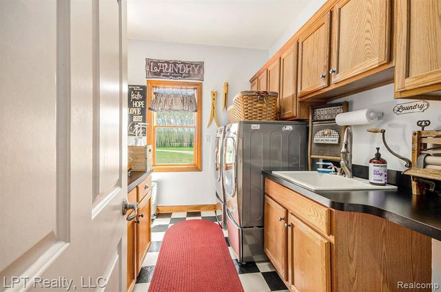 3227 Ready Road, South Rockwood, MI 48179