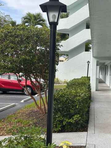 6698 N 10th Ave Avenue N 116, Lake Worth, FL 33467