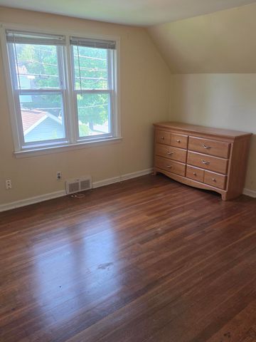 933 Maplegrove Avenue, Royal Oak, MI 48067