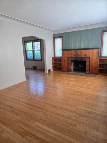 933 Maplegrove Avenue, Royal Oak, MI 48067