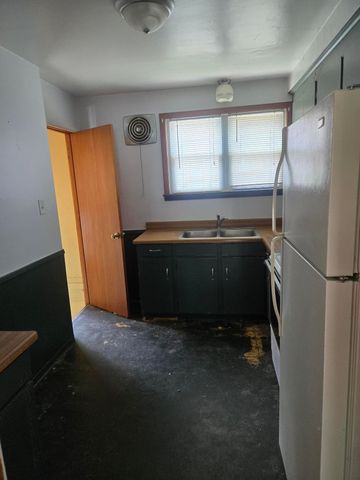 933 Maplegrove Avenue, Royal Oak, MI 48067