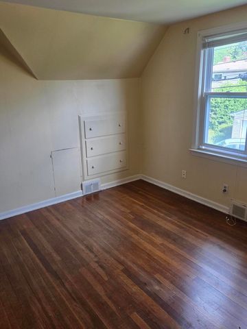 933 Maplegrove Avenue, Royal Oak, MI 48067