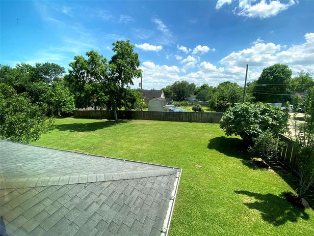 12122 Ross Road, Houston, TX 77034