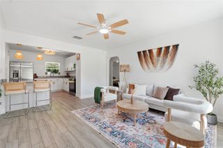 2855 VALENCIA WAY S, St Petersburg, FL 33705