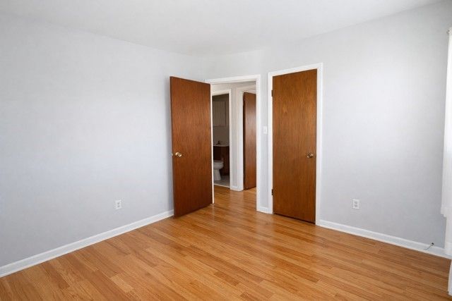 6301 Broad St, South Park, PA 15129