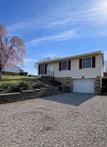 6301 Broad St, South Park, PA 15129
