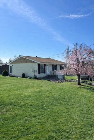 6301 Broad St, South Park, PA 15129